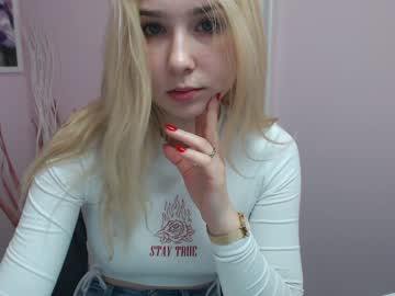 girl lila_page image #1118782
