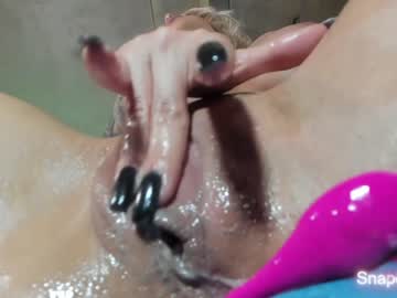 girl royalsquirt_ image #1325084