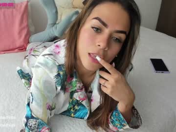 girl isabelhills image #3882585