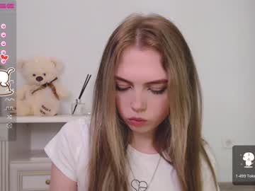 girl small_blondee image #3065187