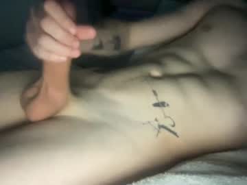 man hungandtattedguy image #3916379