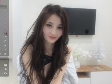 alrika naked cam