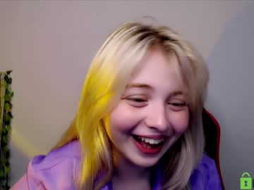 girl shy_blondiee image #3855486