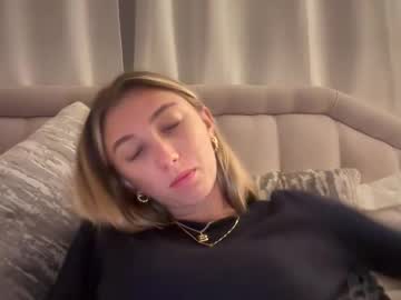 gracelarson naked cam
