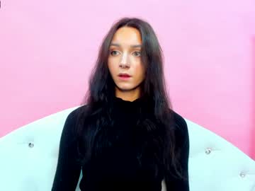 victoriaevery naked cam