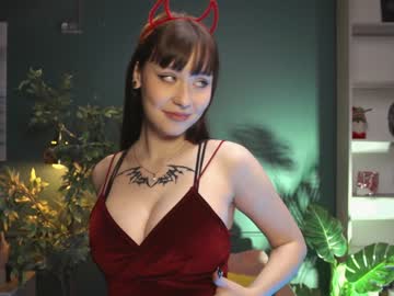 girl ella_knockers_xl image #1397381