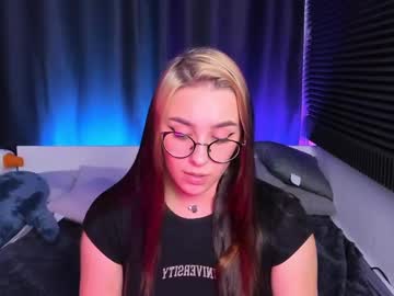 jennifermoonlight naked cam