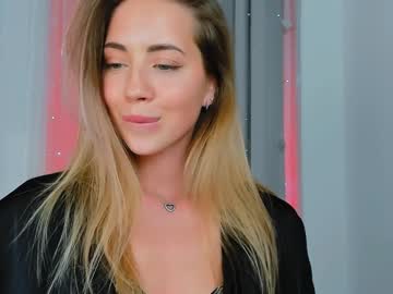 girl emmi_rosee image #3766550