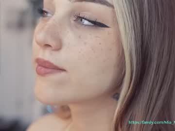 girl mia_milagros image #1870376