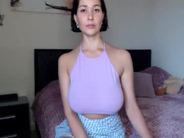 girl hugetittiesgerda image #2819213