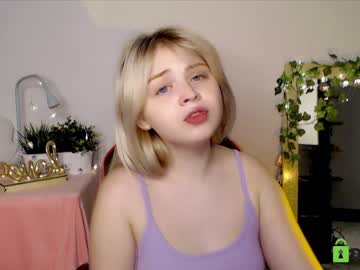 girl shy_blondiee image #3861033
