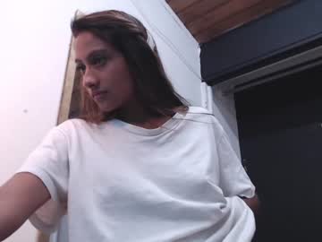 girl strawberry_7245 image #1167526
