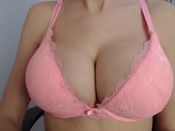girl eat_mee_out image #1980815
