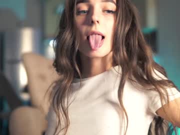 girl angels_kiss image #3058787