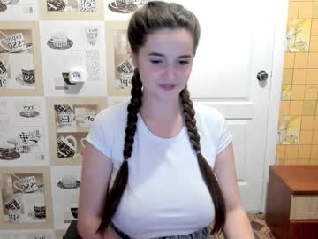 girl emmika_ image #1738592