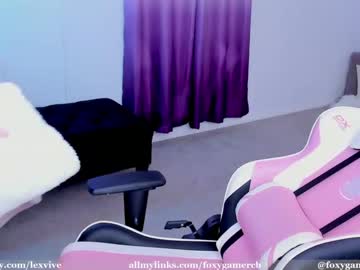 girl foxy_gamer image #3519537
