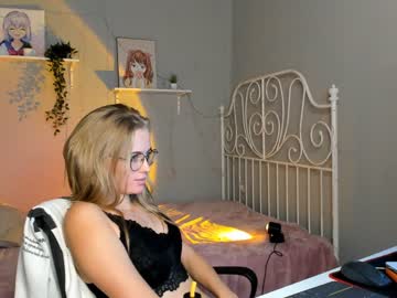girl linellali image #2477983