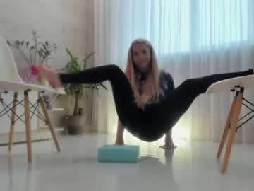 girl meryfoxxx image #3893823