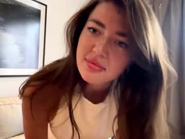 girl skyluna69 image #4039939