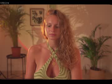 girl chillwithkira image #2127116