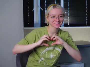 girl cathrynbelger image #4055704