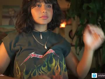 girl arletnoa image #1345268