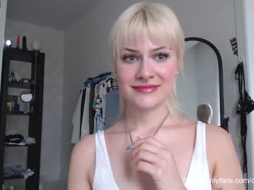 girl _mllymoore_ image #2243722