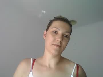 lara_flame naked cam