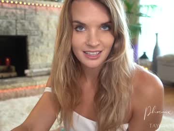 girl phoenix_taylor image #2135200