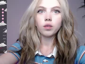 girl small_blondee image #2577558